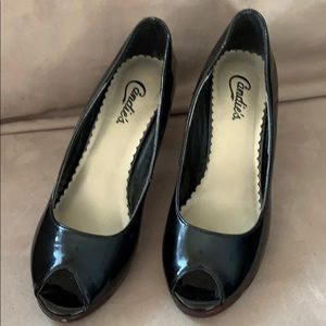 Heel shoes